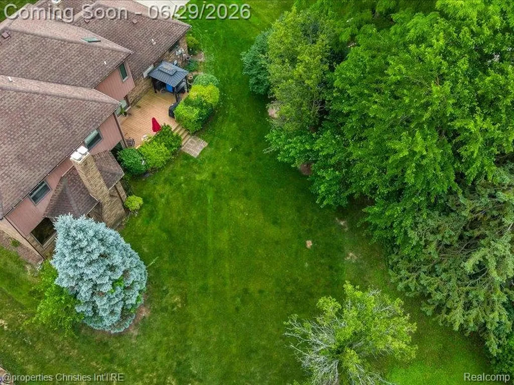 38696 Wakefield Court Northville City MI 48167