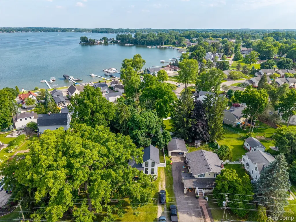 273 W Walled Lake Drive Walled Lake City MI 48390