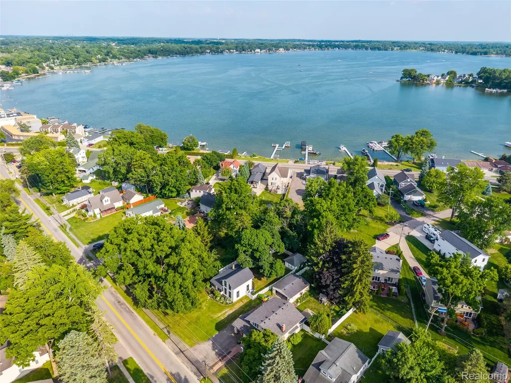273 W Walled Lake Drive Walled Lake City MI 48390