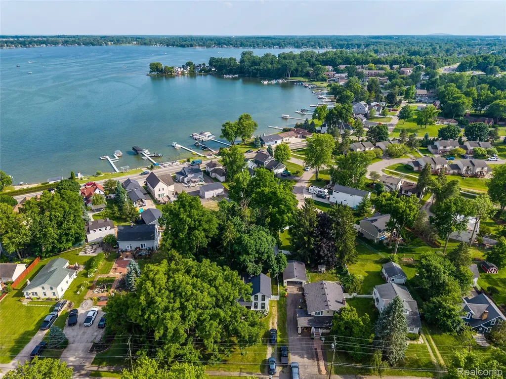 273 W Walled Lake Drive Walled Lake City MI 48390