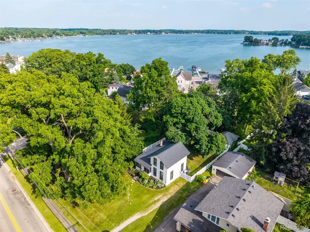 273 W Walled Lake Drive Walled Lake City MI 48390