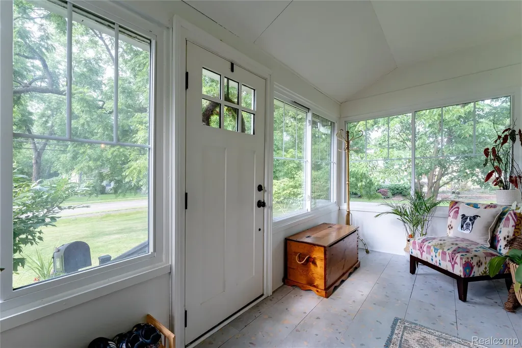 273 W Walled Lake Drive Walled Lake City MI 48390