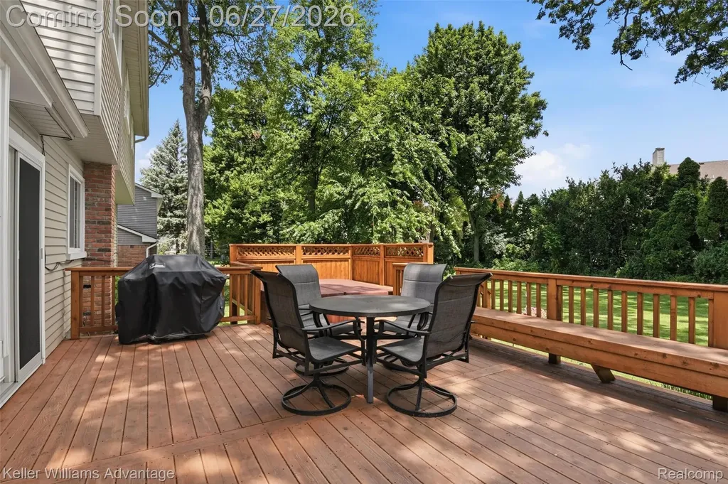 1479 Chanticlair Circle Wixom City MI 48393