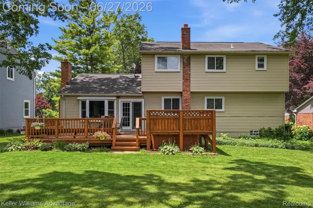 1479 Chanticlair Circle Wixom City MI 48393