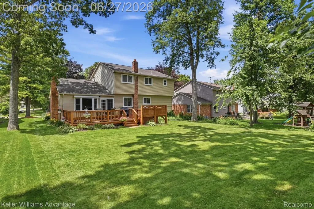 1479 Chanticlair Circle Wixom City MI 48393
