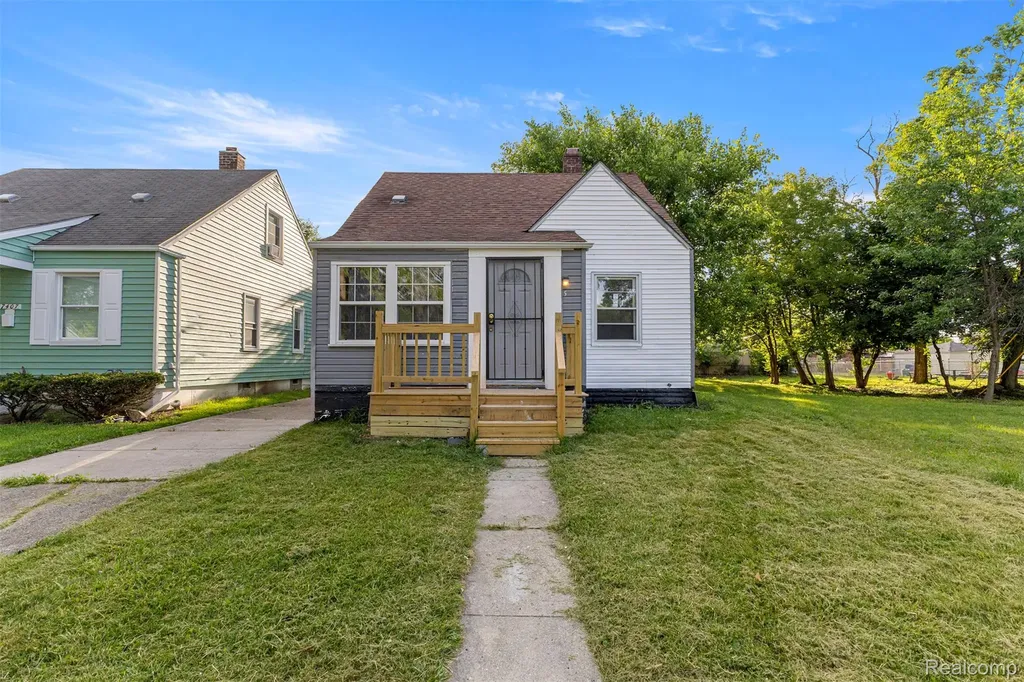 7415 Plainview Avenue Detroit City MI 48228