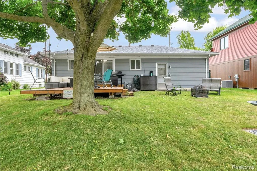 834 S Main Street Marine City City MI 48039