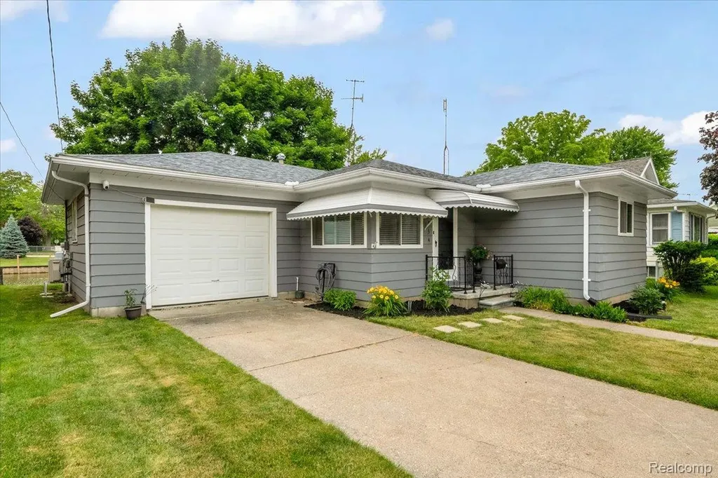 834 S Main Street Marine City City MI 48039