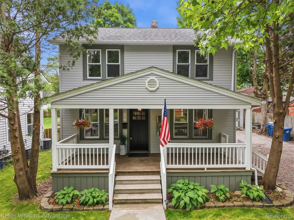 507 North Street Holly Village MI 48442