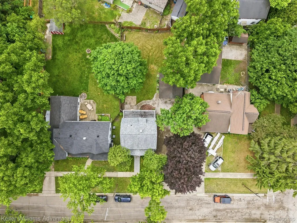 507 North Street Holly Village MI 48442