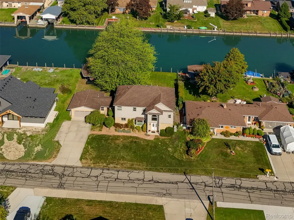 7214 Cardinal Street Clay Township MI 48001