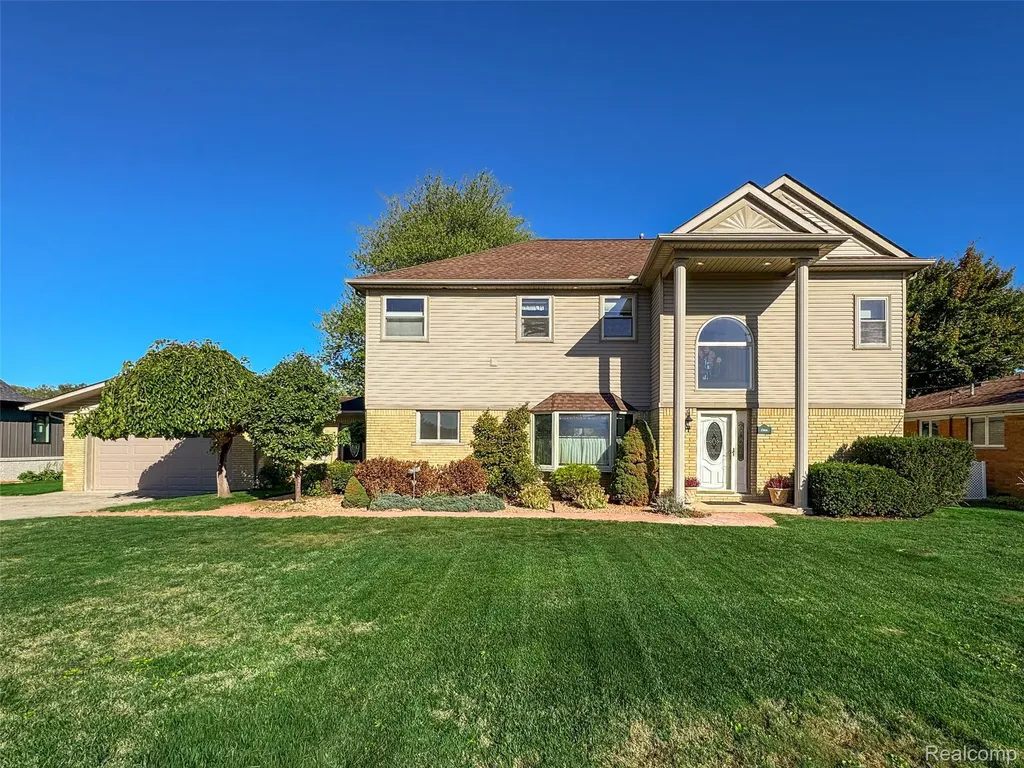 7214 Cardinal Street Clay Township MI 48001