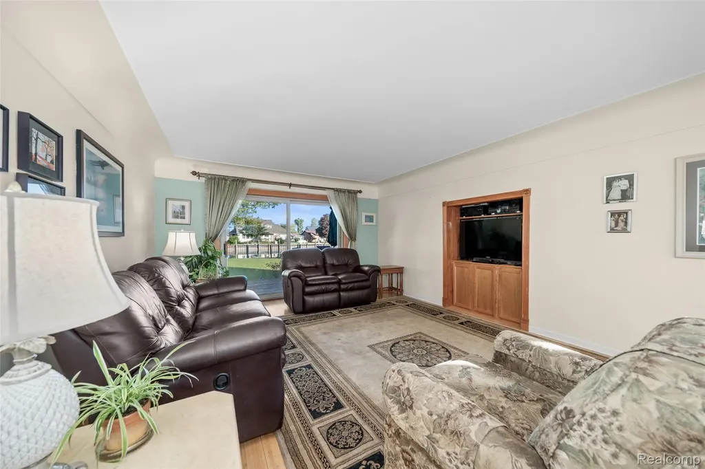 7214 Cardinal Street Clay Township MI 48001