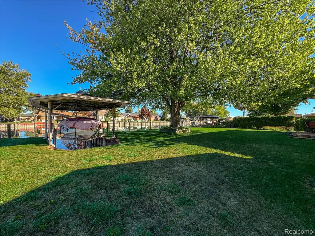 7214 Cardinal Street Clay Township MI 48001