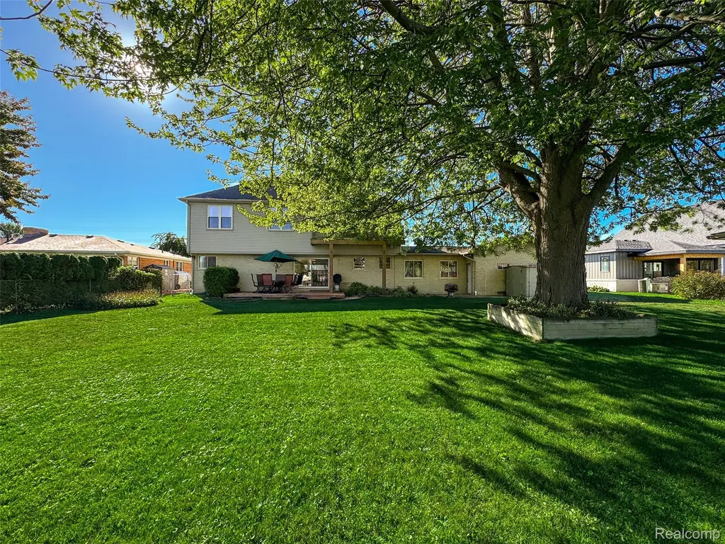 7214 Cardinal Street Clay Township MI 48001