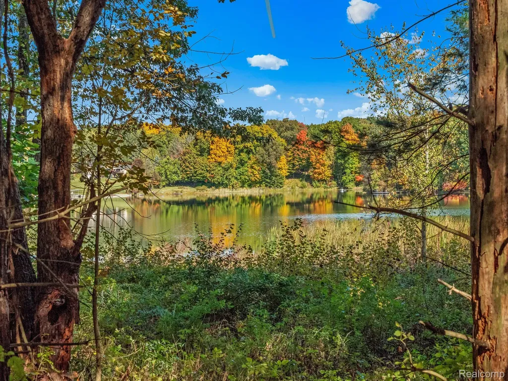 4695 Waterwood Way Howell Township MI 48855