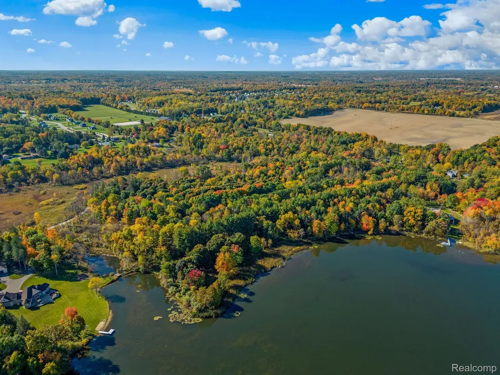 4695 Waterwood Way Howell Township MI 48855