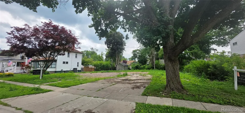 443 N Harvey Street Plymouth City MI 48170