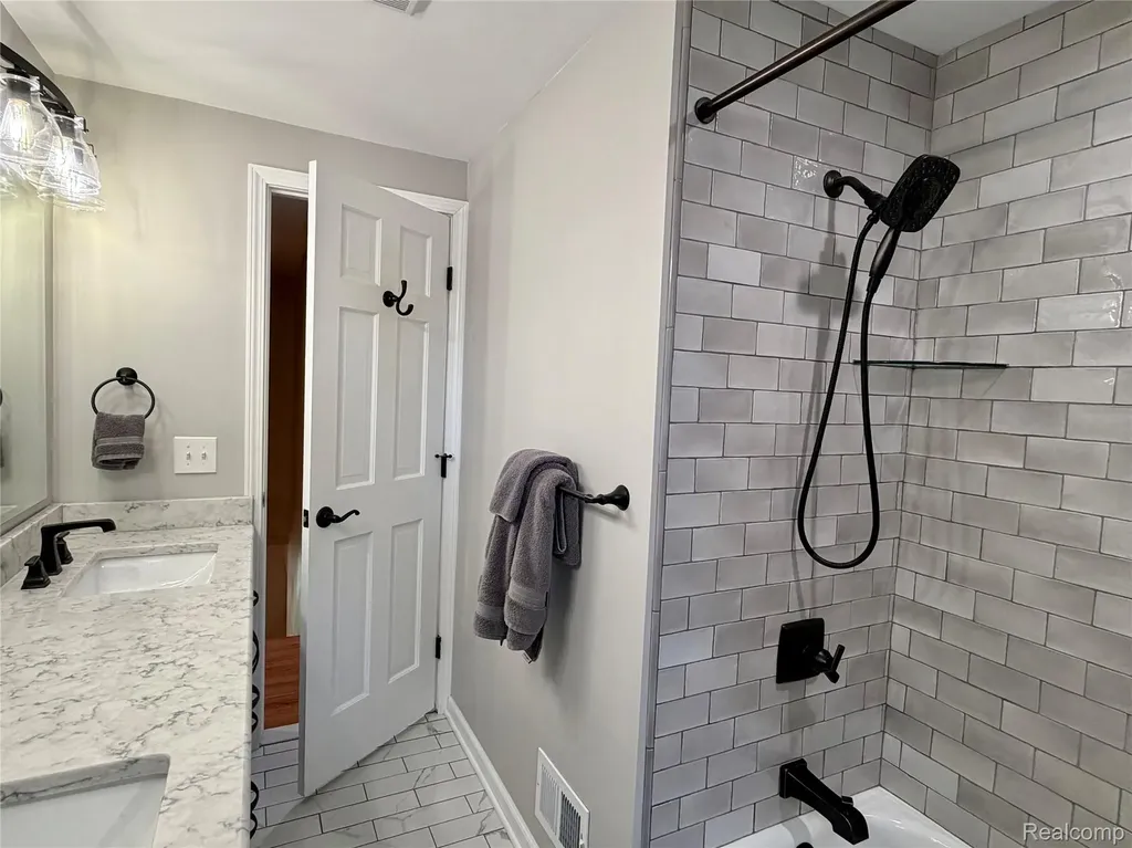 14875 Dogwood Court Plymouth Charter Township MI 48170