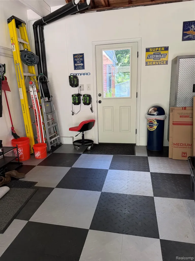 14875 Dogwood Court Plymouth Charter Township MI 48170