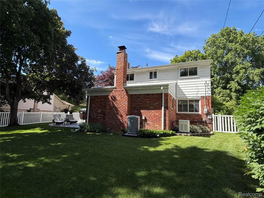 14875 Dogwood Court Plymouth Charter Township MI 48170