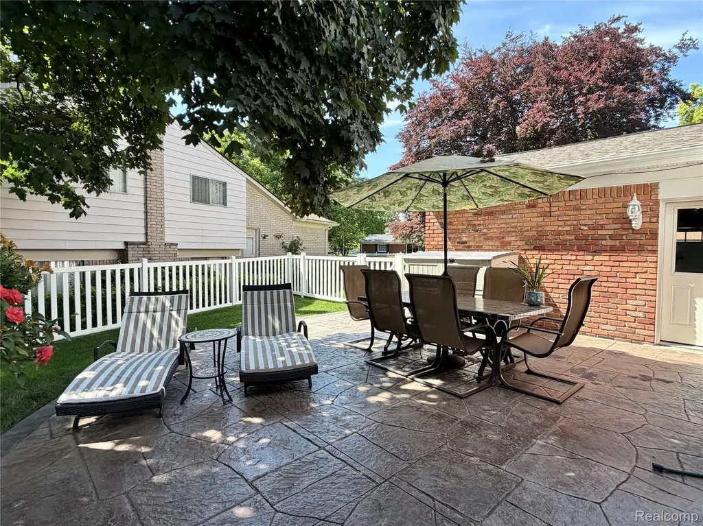 14875 Dogwood Court Plymouth Charter Township MI 48170