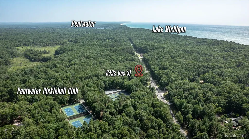 8492 N Br Us 31 Road Pentwater Township MI 49449