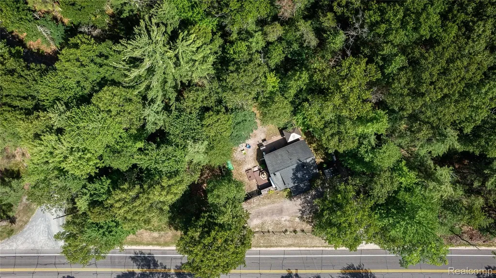8492 N Br Us 31 Road Pentwater Township MI 49449
