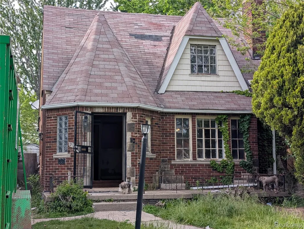 12283 Kilbourne Street Detroit City MI 48213