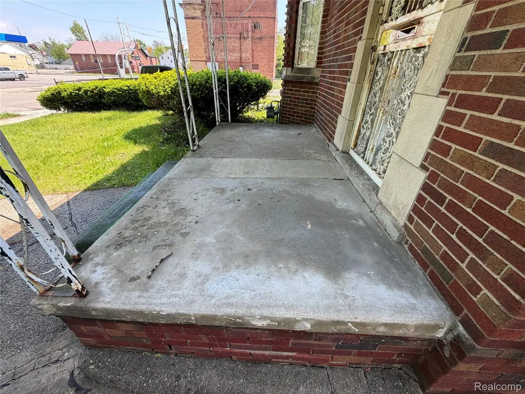 2629 Fullerton Street Detroit City MI 48238
