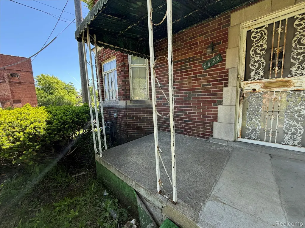 2629 Fullerton Street Detroit City MI 48238