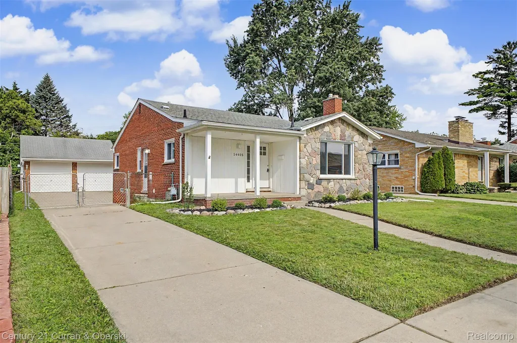 14405 Fenton Redford Charter Township MI 48239