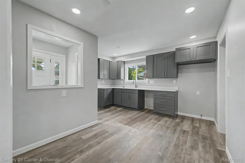 14405 Fenton Redford Charter Township MI 48239
