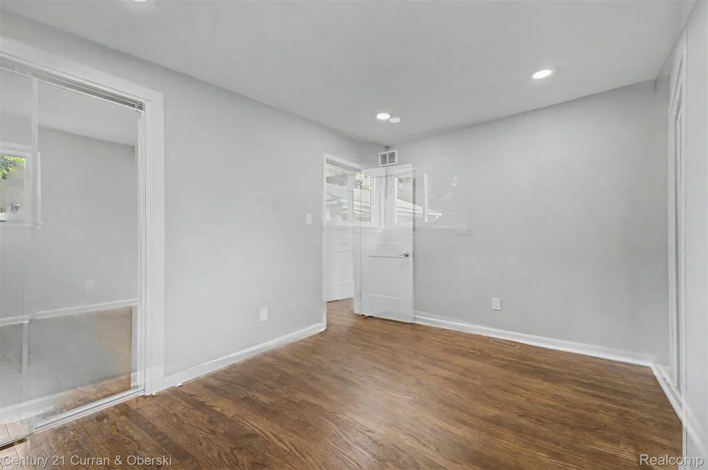 14405 Fenton Redford Charter Township MI 48239