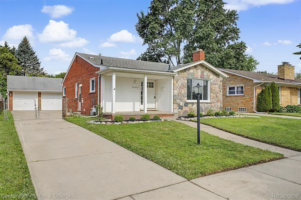14405 Fenton Redford Charter Township MI 48239