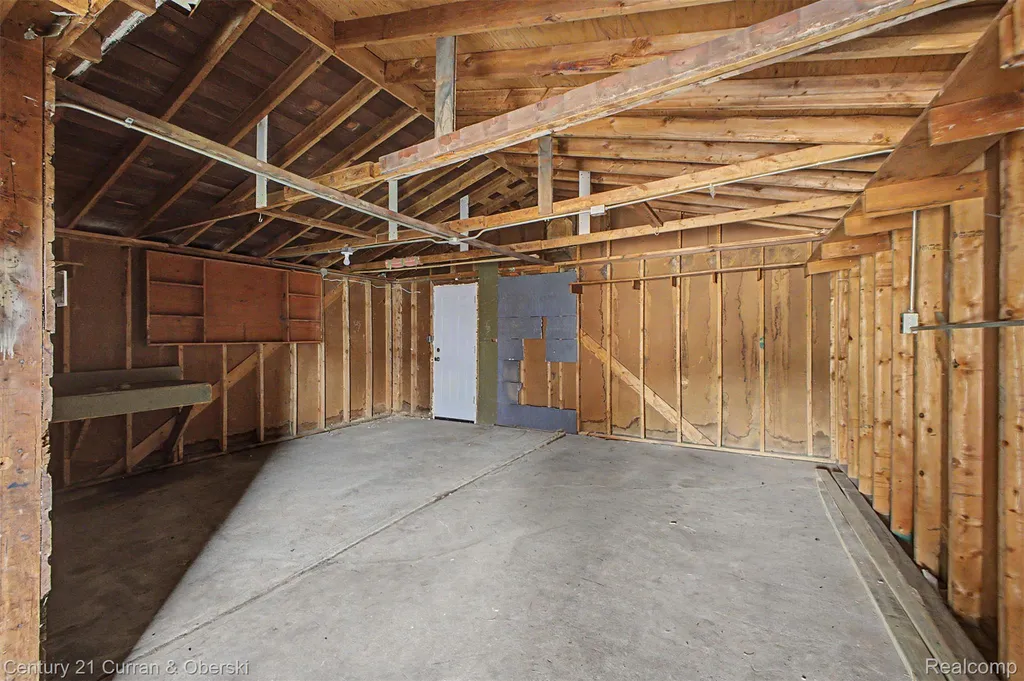 14405 Fenton Redford Charter Township MI 48239