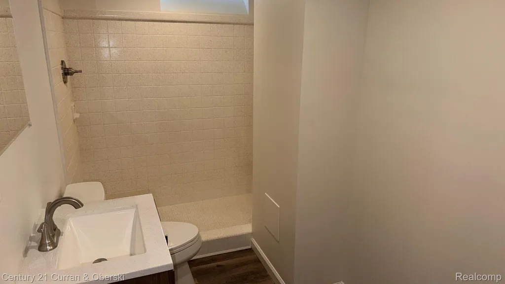 14405 Fenton Redford Charter Township MI 48239
