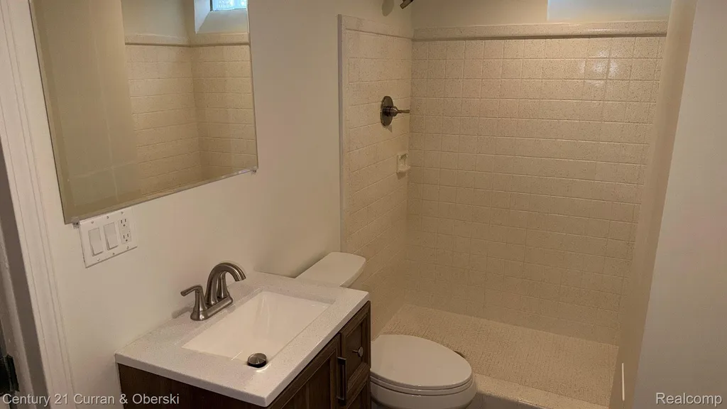 14405 Fenton Redford Charter Township MI 48239