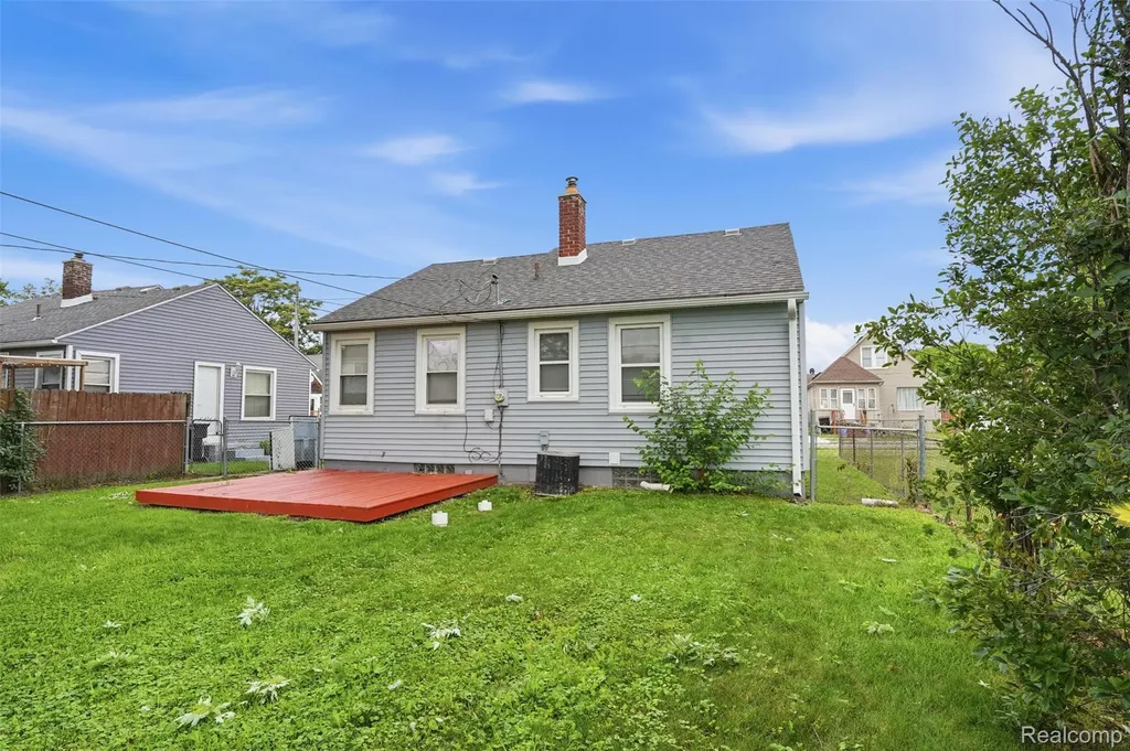 1717 Lindbergh Street Wyandotte City MI 48192