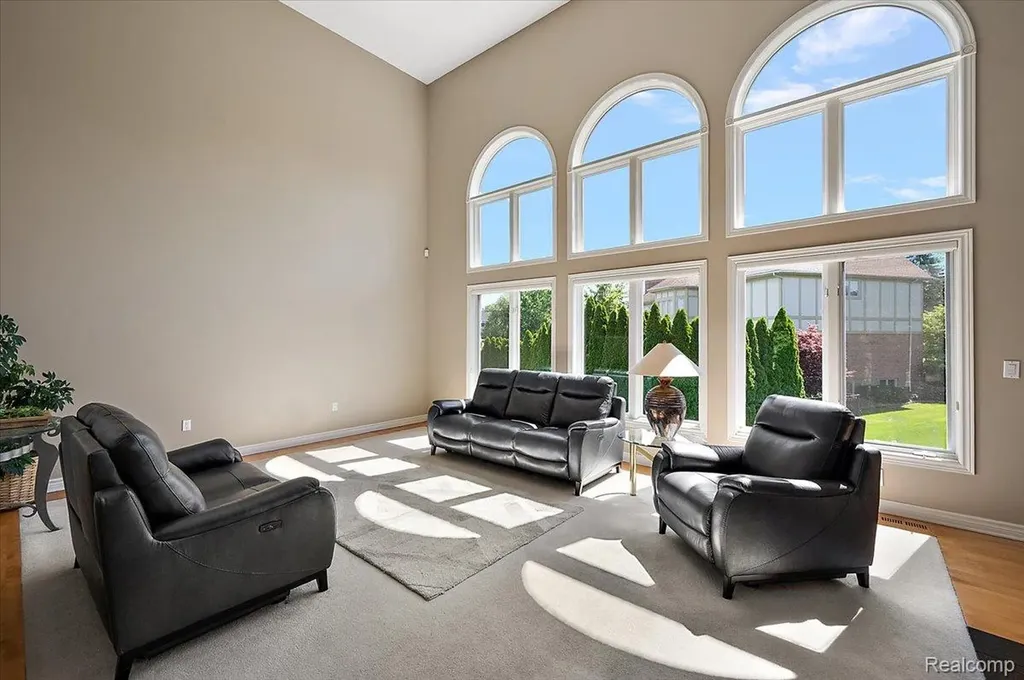 4417 Island View Drive Waterford Charter Township MI 48328
