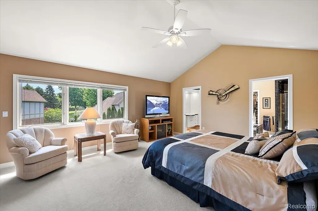 4417 Island View Drive Waterford Charter Township MI 48328