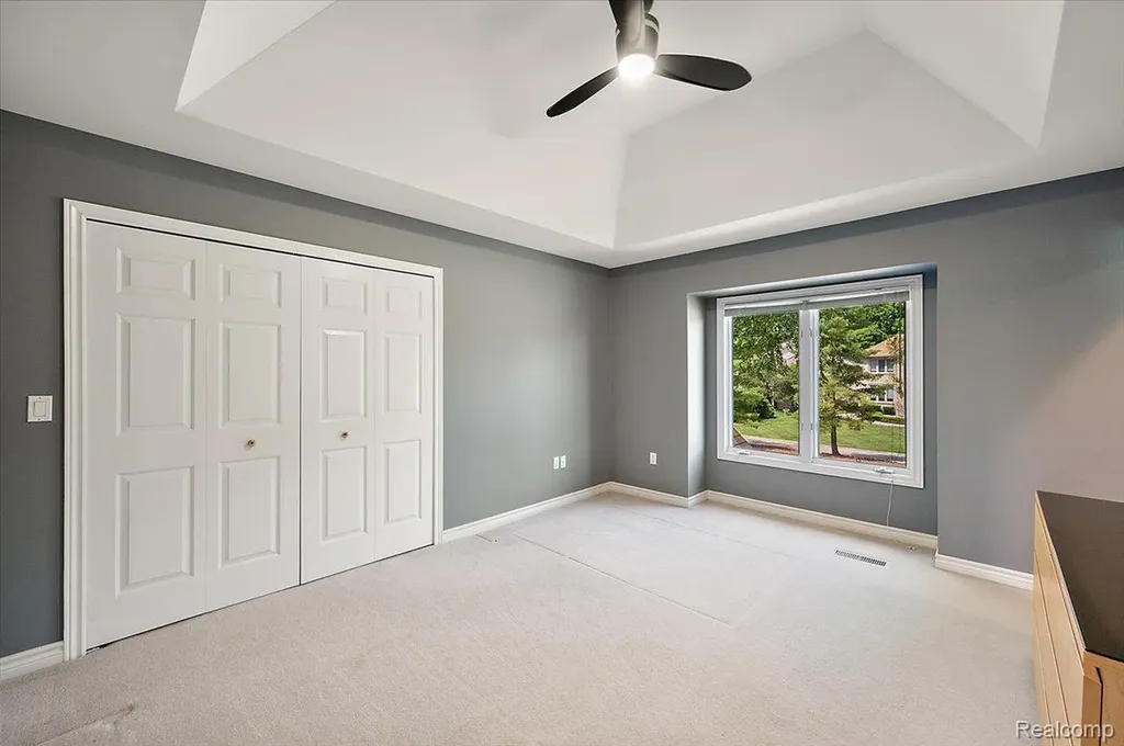 4417 Island View Drive Waterford Charter Township MI 48328