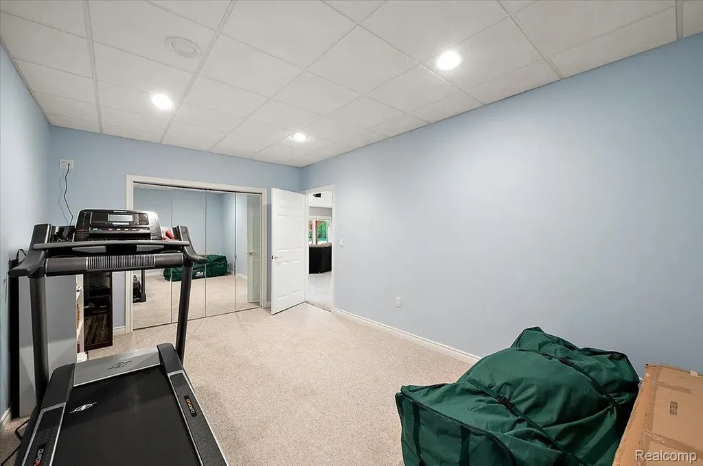 4417 Island View Drive Waterford Charter Township MI 48328