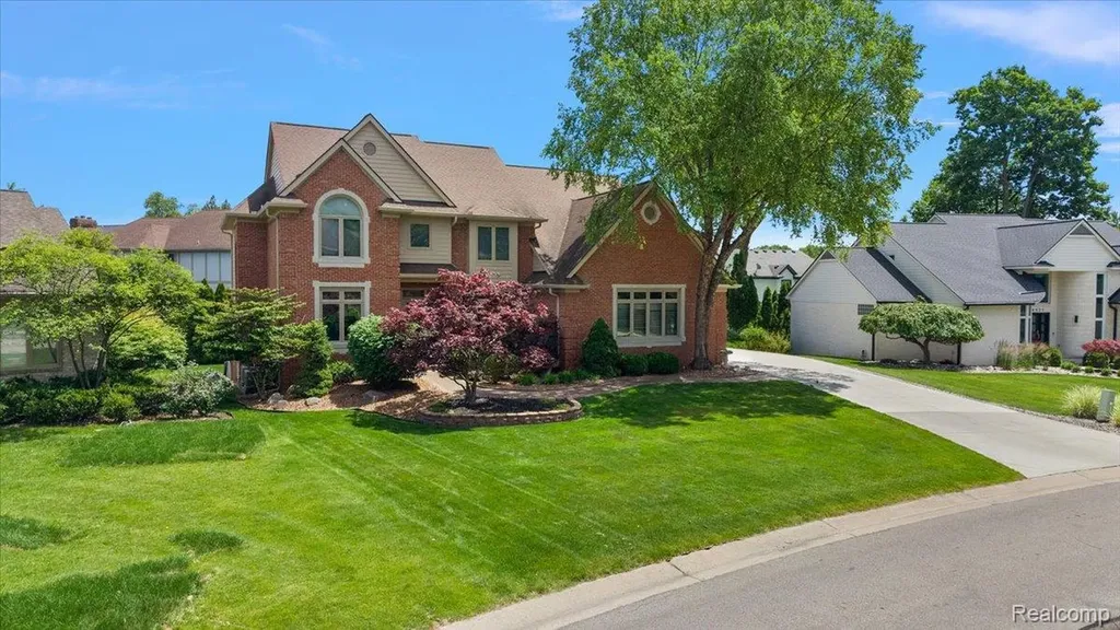 4417 Island View Drive Waterford Charter Township MI 48328
