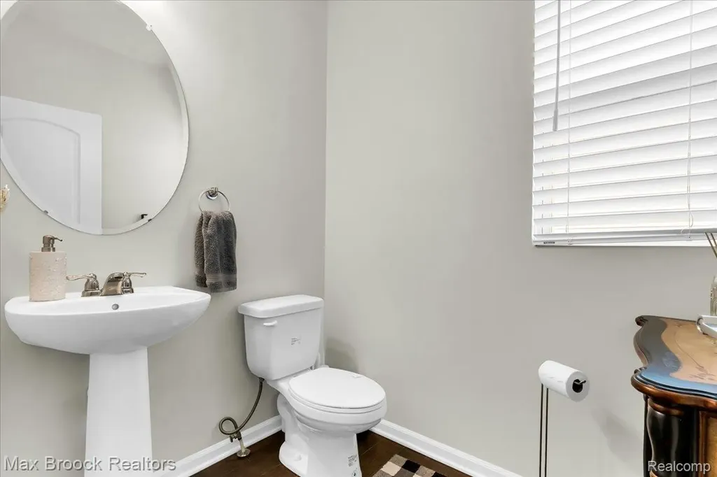 8401 Sharon Drive White Lake Charter Township MI 48386