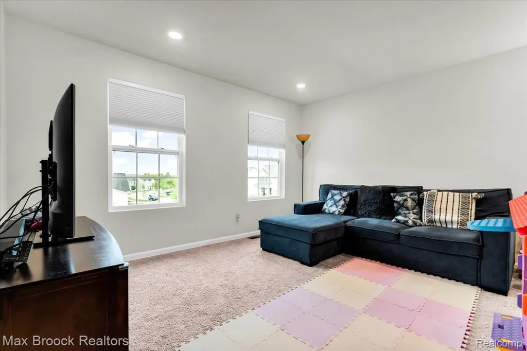 8401 Sharon Drive White Lake Charter Township MI 48386