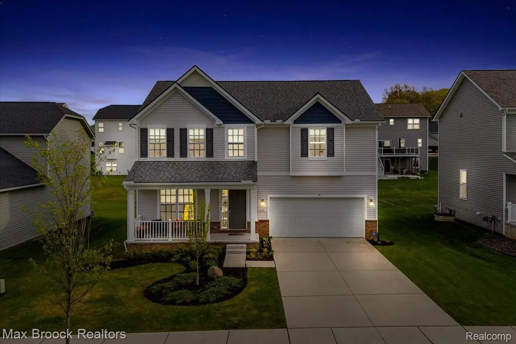 8401 Sharon Drive White Lake Charter Township MI 48386