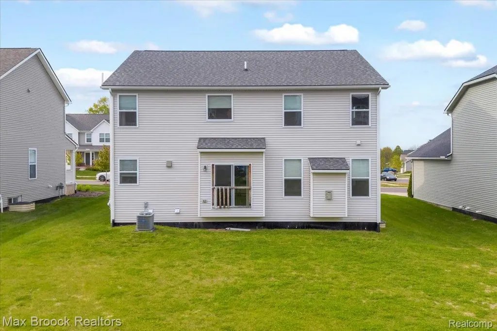 8401 Sharon Drive White Lake Charter Township MI 48386