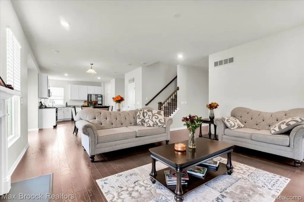 8401 Sharon Drive White Lake Charter Township MI 48386