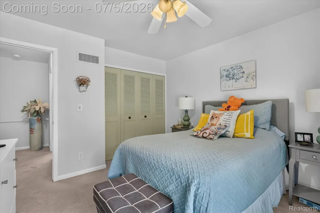 524 W Rockwell Street Fenton City MI 48430